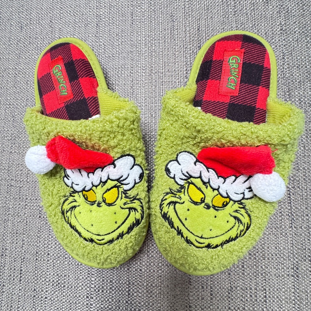 The Grinch Kids Slippers Size S 11-12 Green Fuzzy Christmas House Shoes